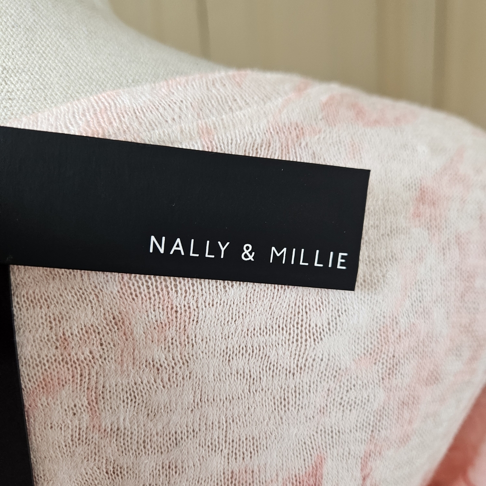 Nally & Millie Pink Marble Print V-Neck Tunic Top – Size XS - Picture 11 of 14